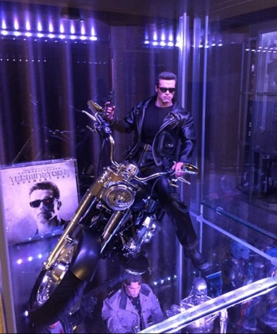 ホットトイズ ターミネーター2 T-800専用ハーレーダビッドソンファットボーイ