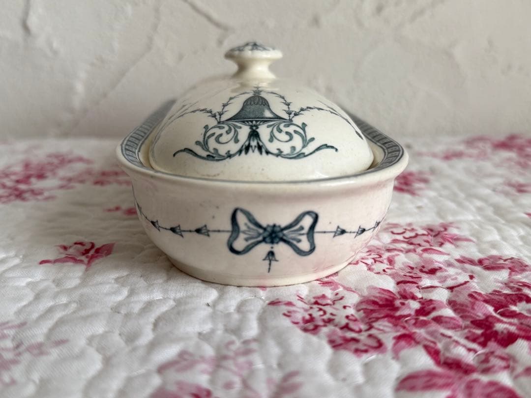 フランスアンティーク　エミール・ブルジョア　陶器製の歯ブラシケース