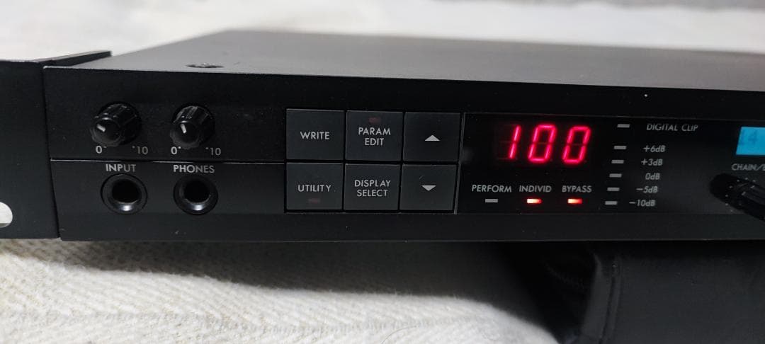 KORG A3 1Uラックエフェクター