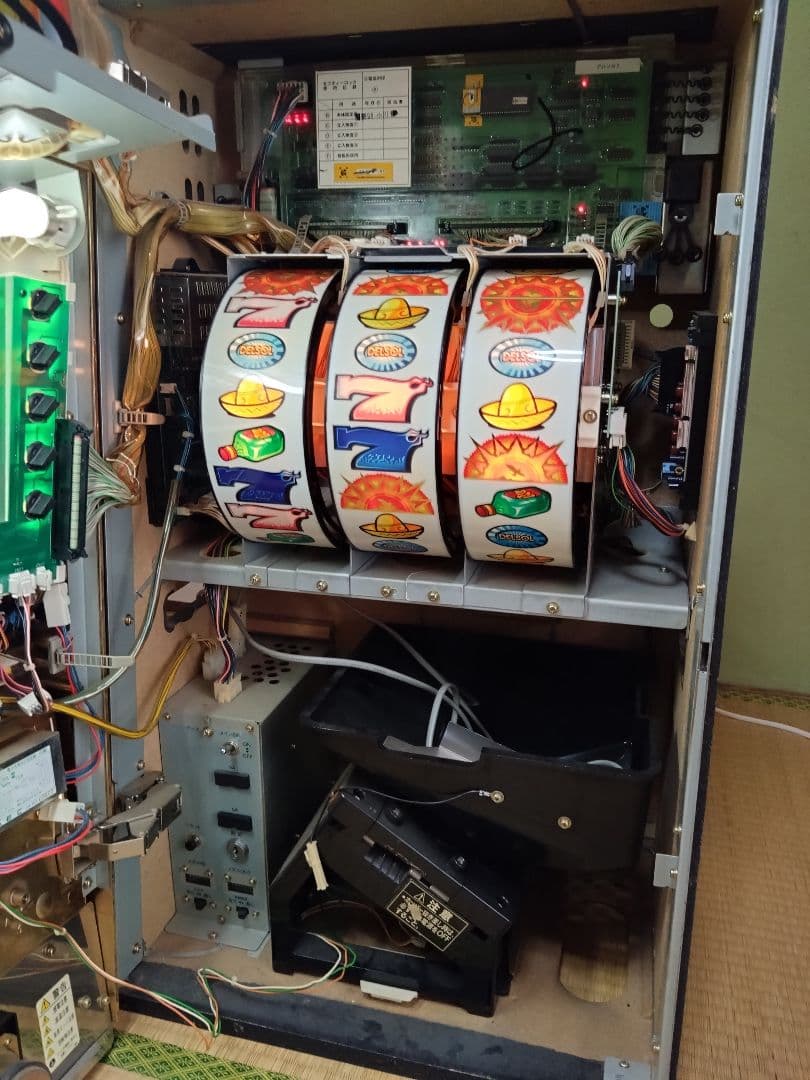 EL ECO DEL SOL スロットマシン 直接引き取りのみ