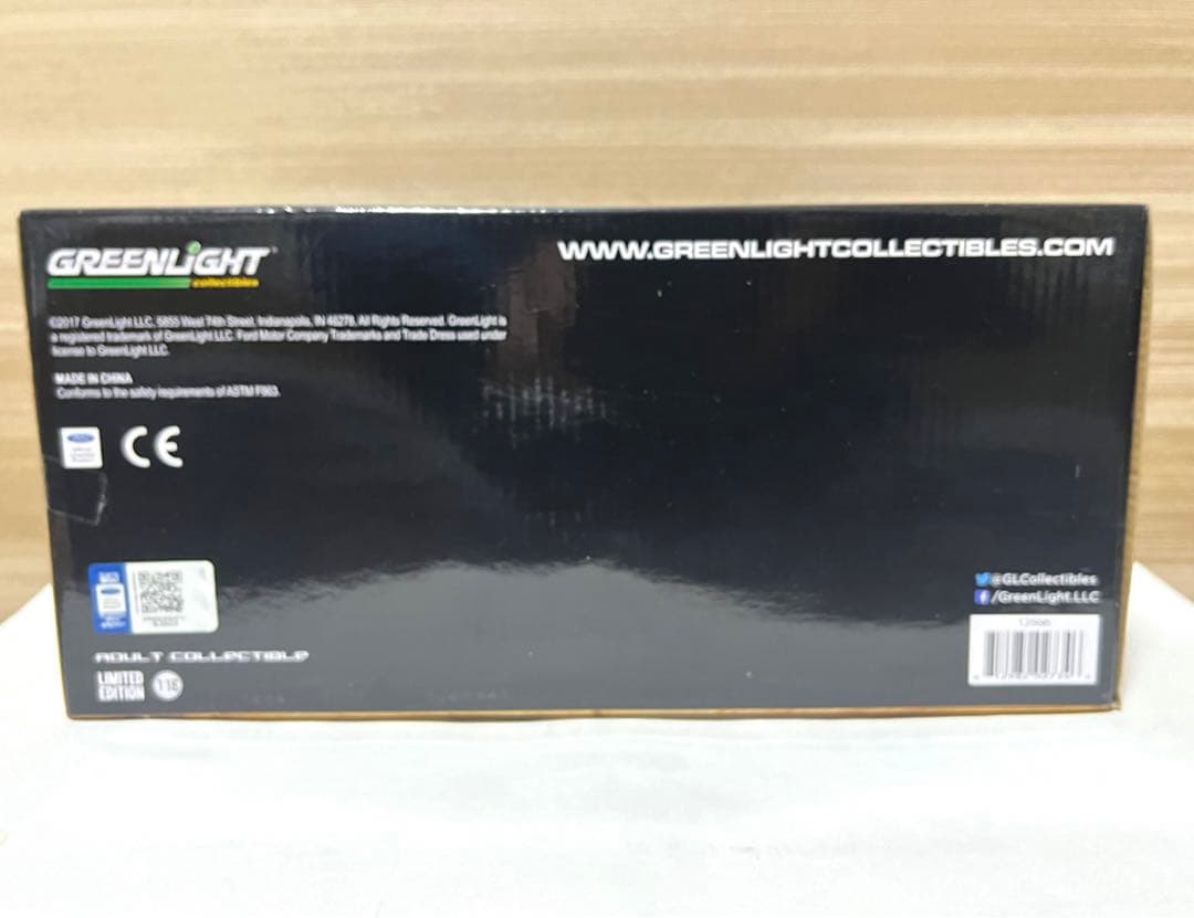 グリーンライト 1/18 1973フォード ファルコン XB