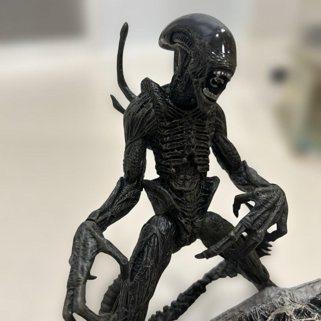 【2点セット】プレデターとエイリアン フィギュア
