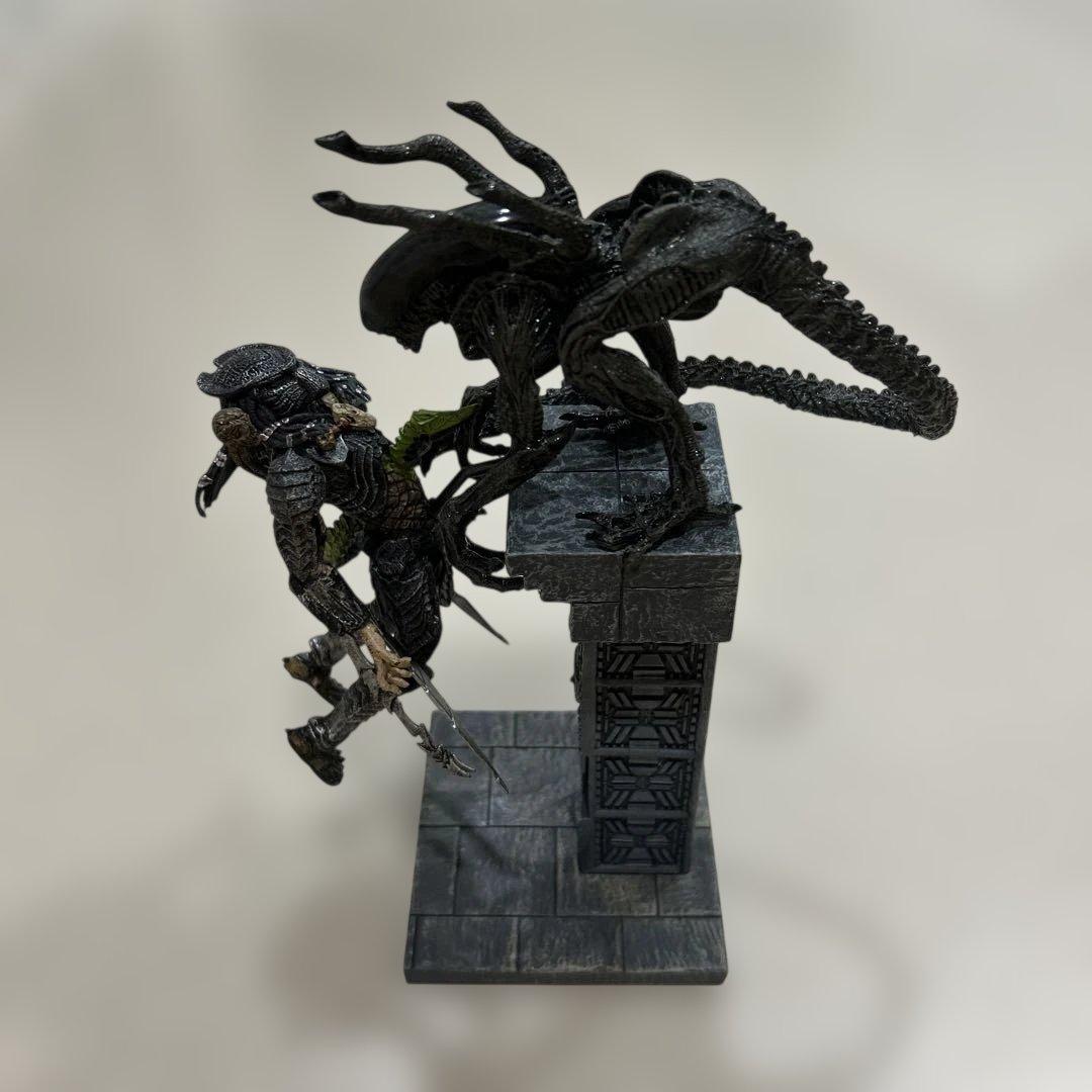 【2点セット】プレデターとエイリアン フィギュア
