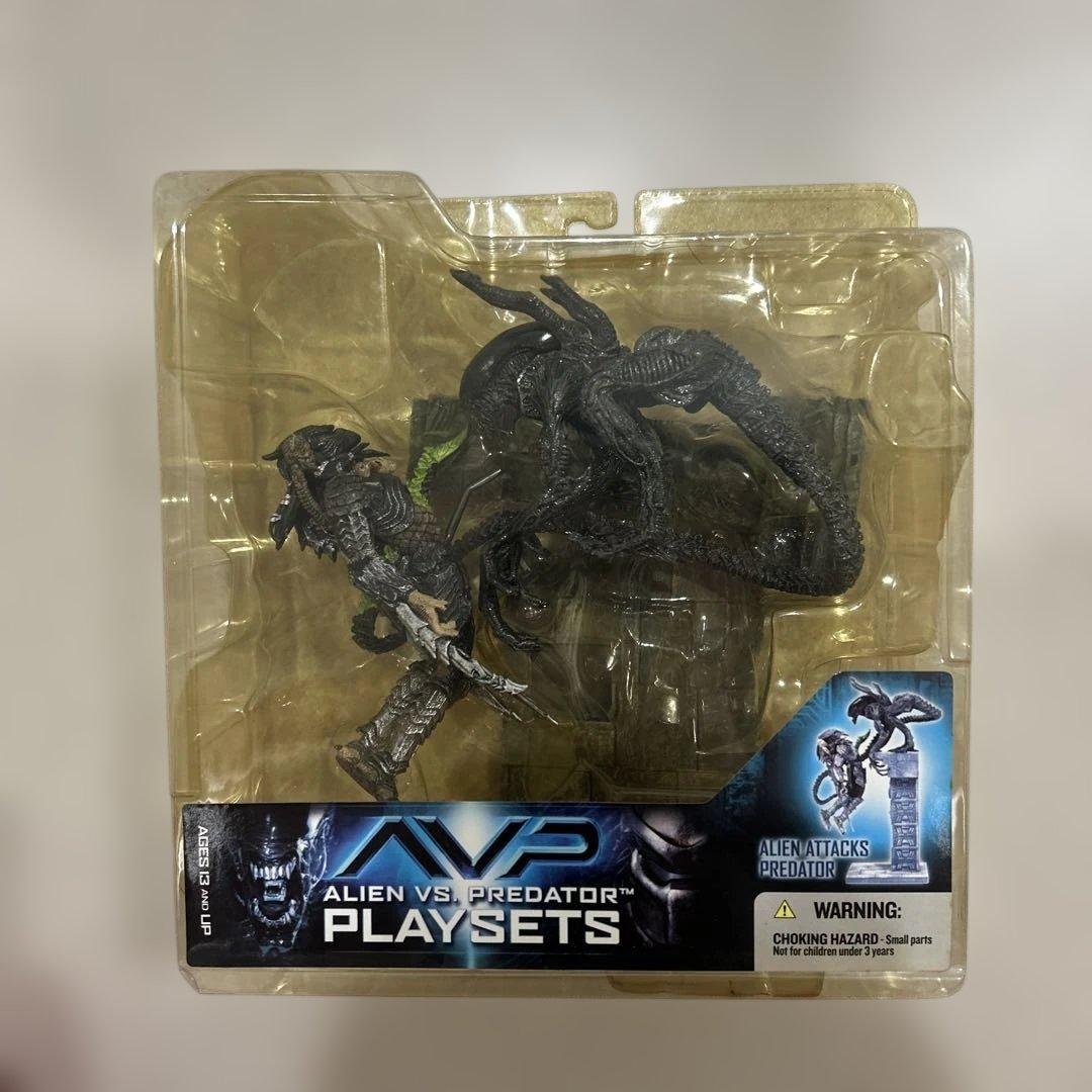【2点セット】プレデターとエイリアン フィギュア