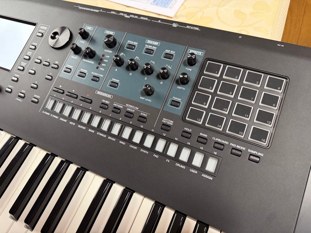 鍵盤楽器 Roland FANTOM 6