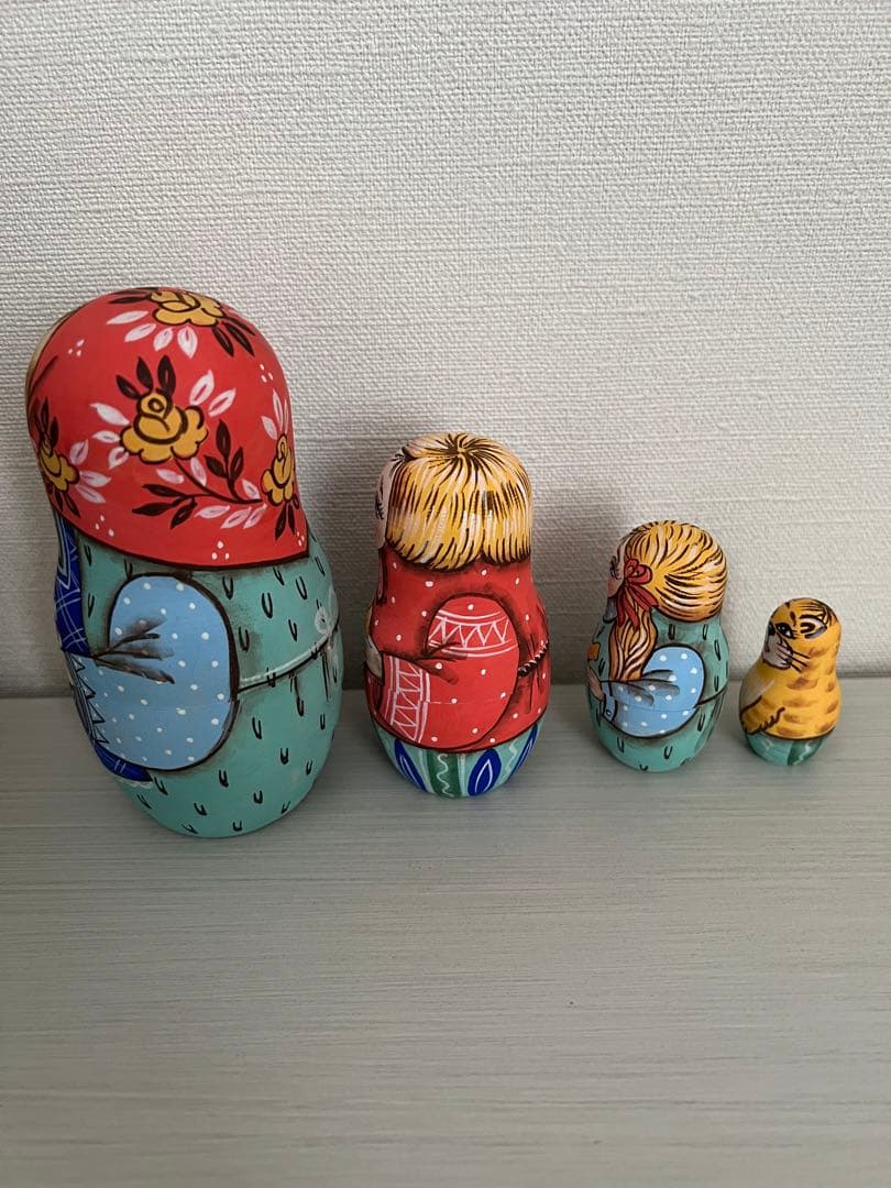 マトリョーシカ　少女　猫　スイーツ