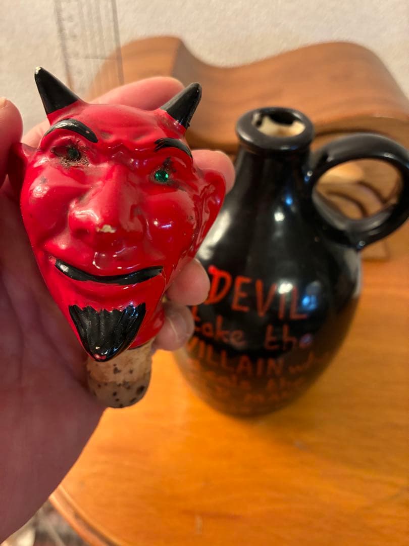 ビンテージ　デビル　悪魔　レッドデビル　デカンタ　毒瓶　ミッドセンチュリー