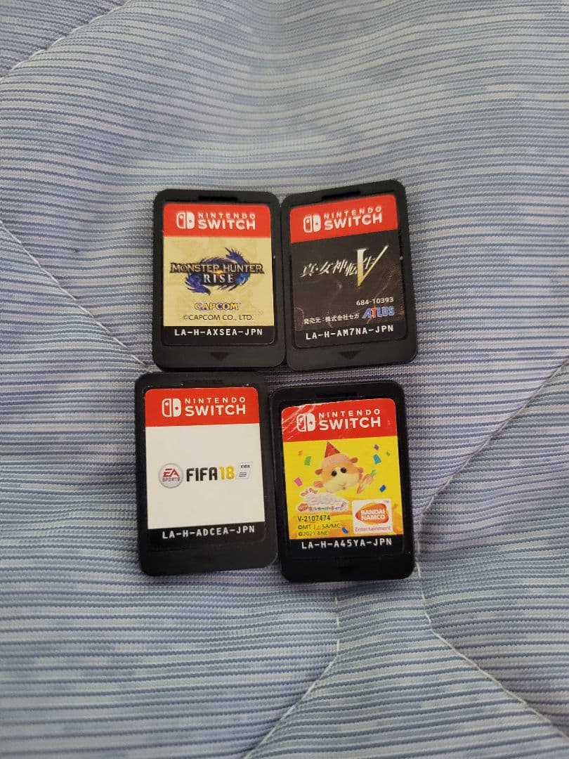 Nintendo Switch 本体 / 付属品付き！カセット付き！