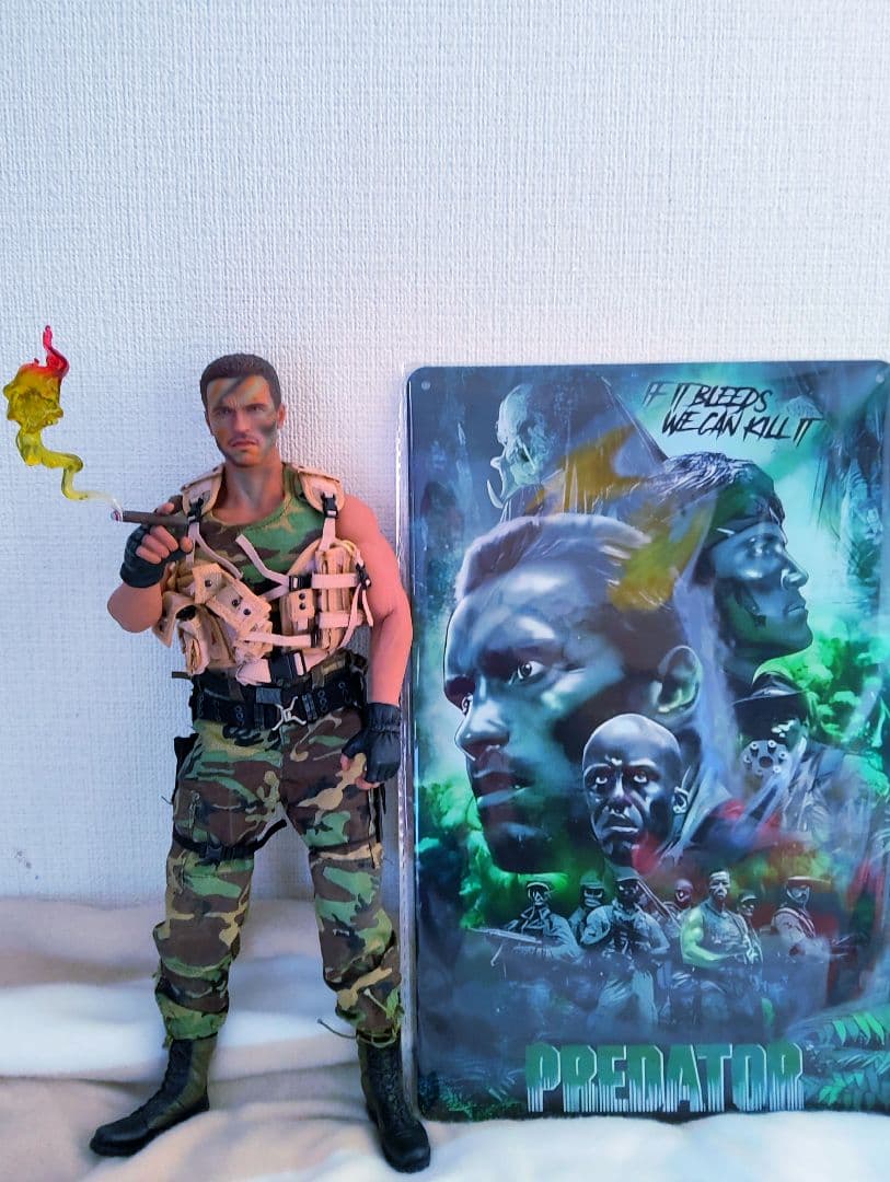 HOTToys.映画[プレデター:(ダッチ少佐)1/6]土日限定価格!!