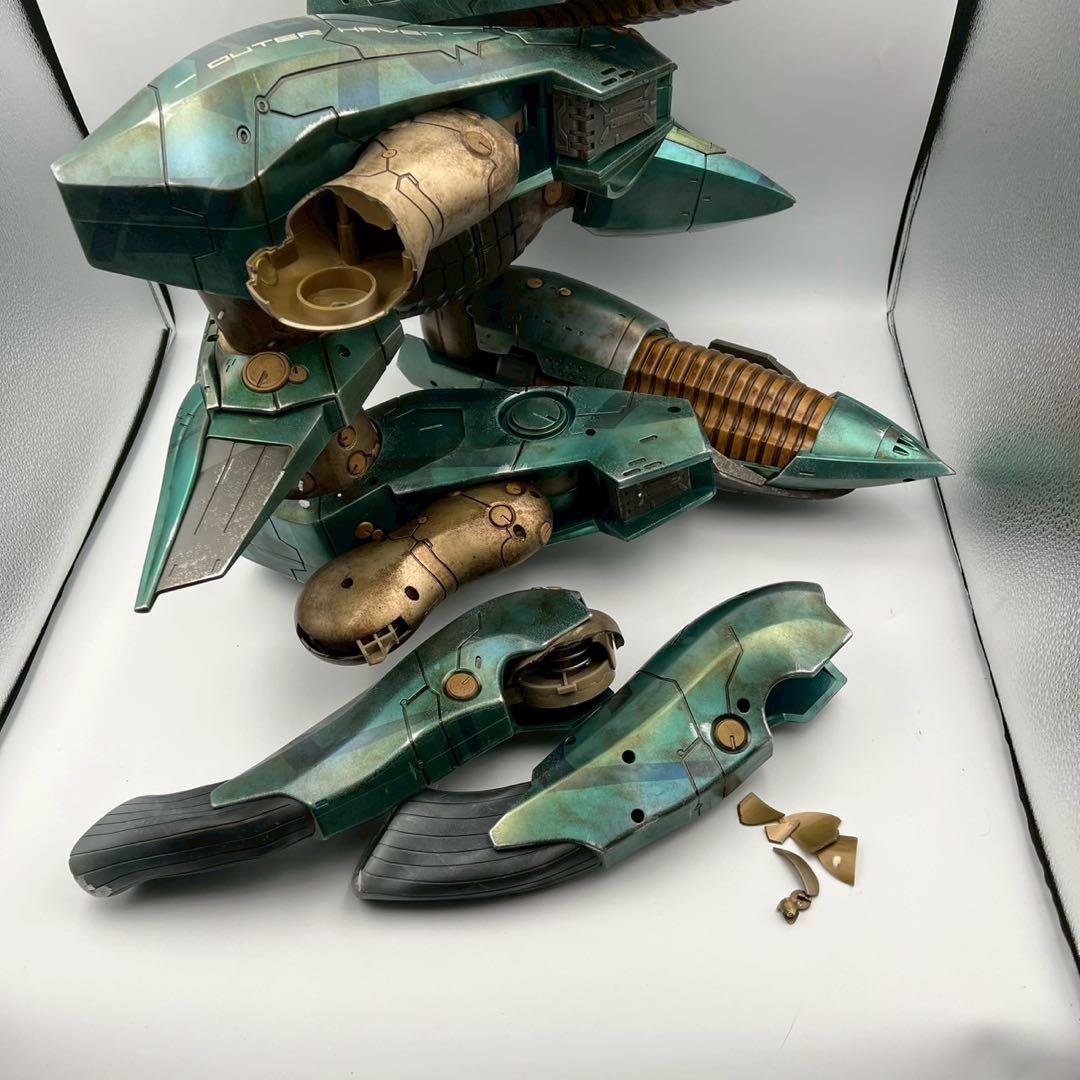 THREEA　THREEZERO　メタルギア　ノーマルサイズ　破損ジャンク品