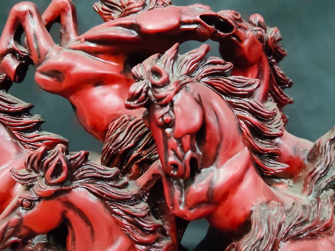 ​【重さ6.4kg】馬 置物 九馬 疾走馬 金属製 縁起物 オブジェ