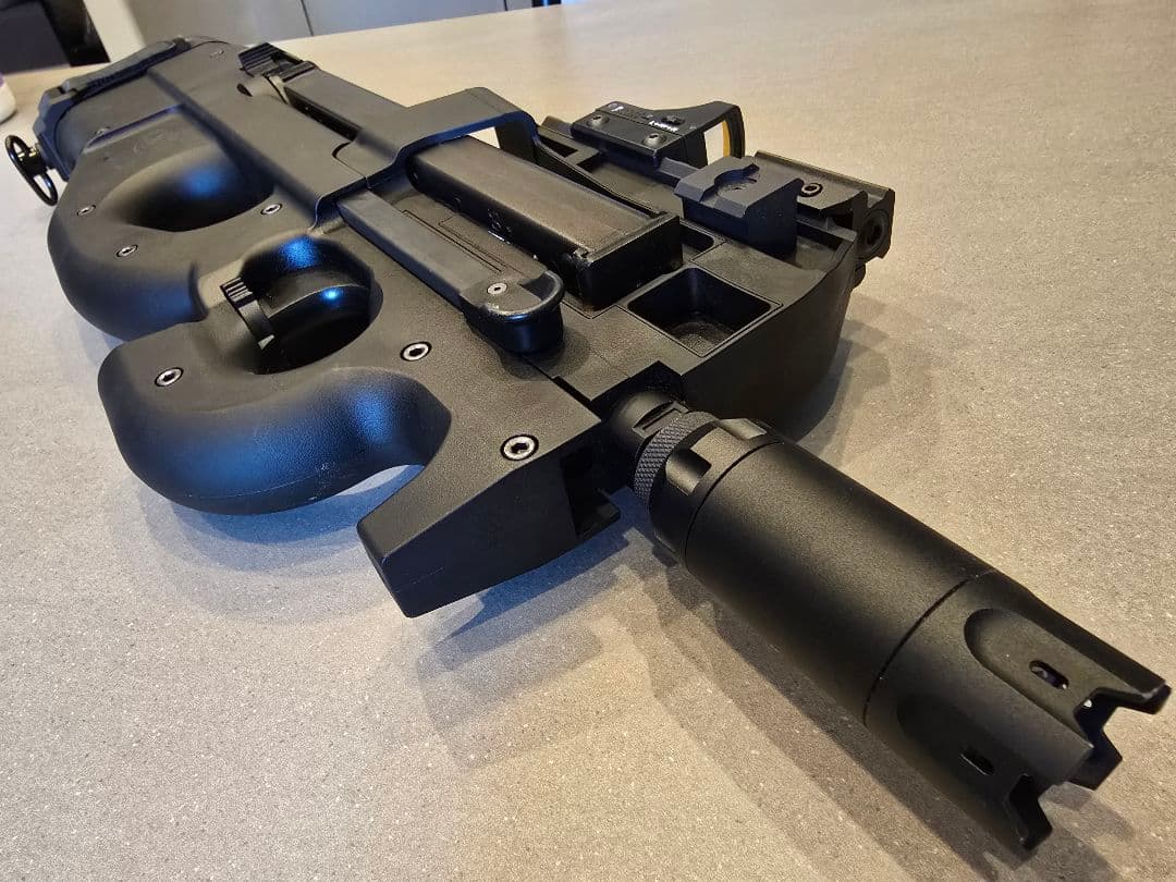 P90 GBBRカスタムガスガン