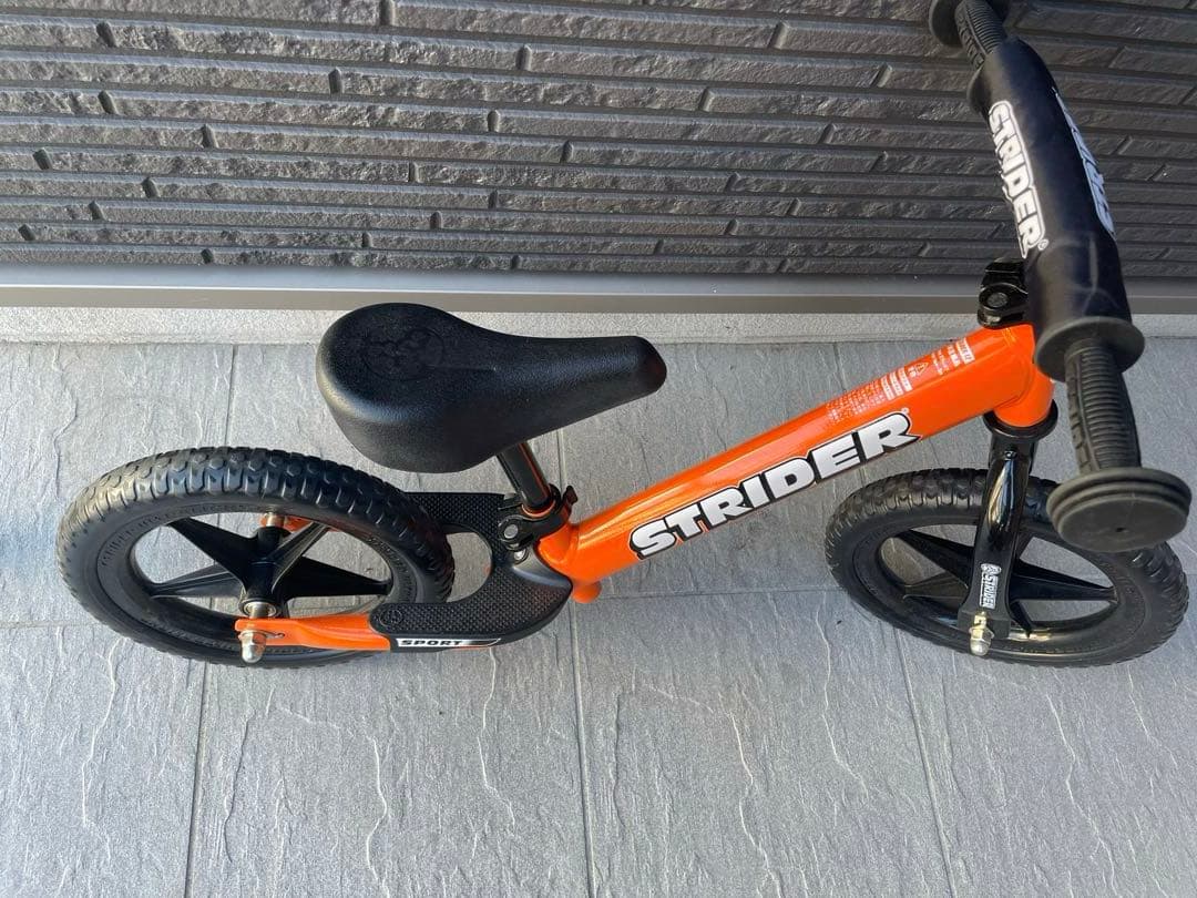 【未使用】ストライダー/スポーツモデル/12インチ