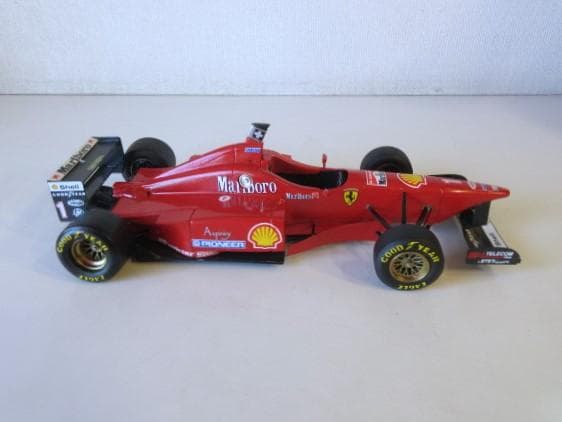 特価 BBR (1/20) フェラーリ F310