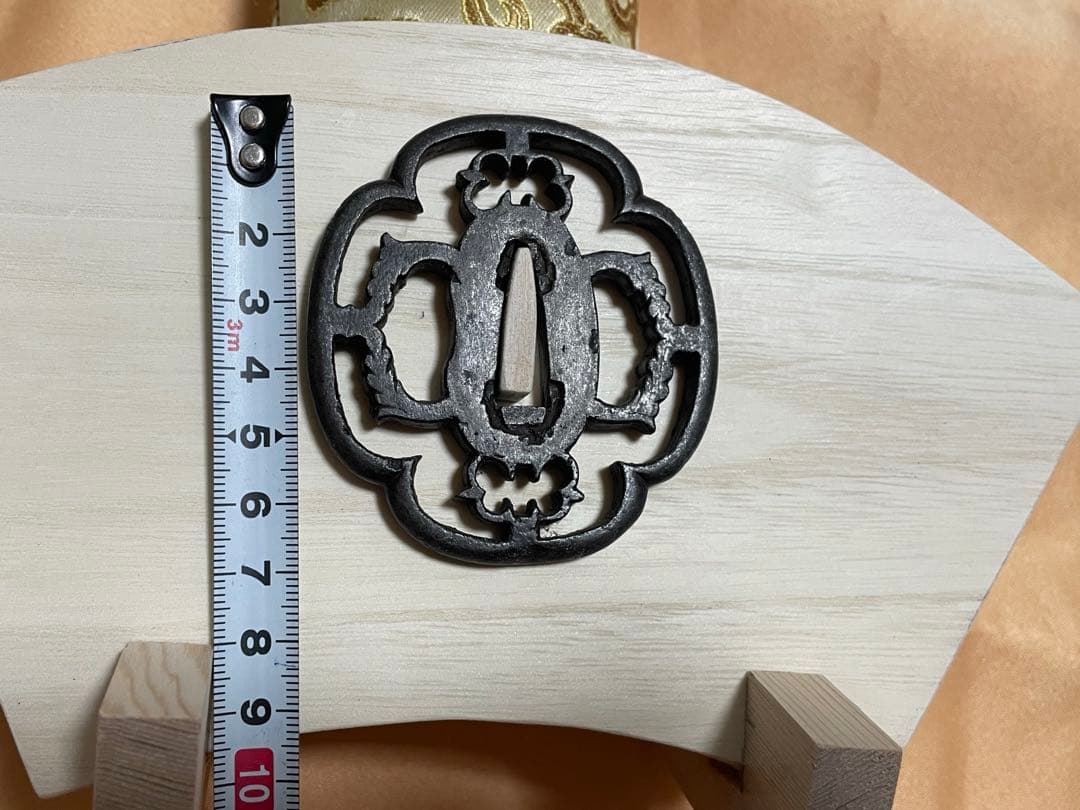 鍔　透かし鍔　鉄地　刀装具