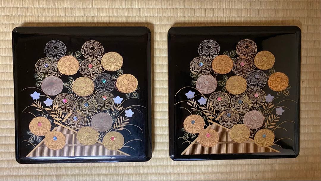 漆器 重箱 4段 菊蒔絵　エコメルカリ便指定して下さい。