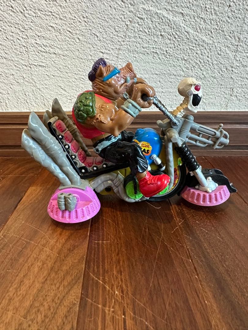 TMNT ビバップ＋サイコバイク　フィギュア