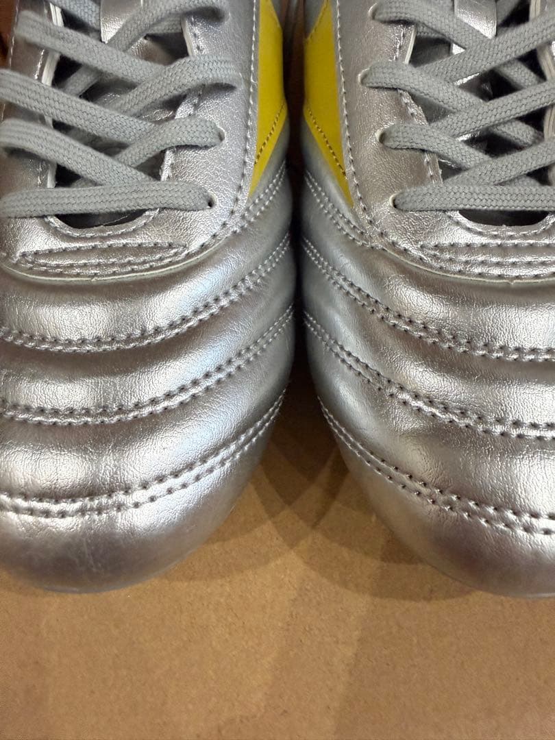 モレリアⅡ CLUB 限定カラー 新品25.5センチ