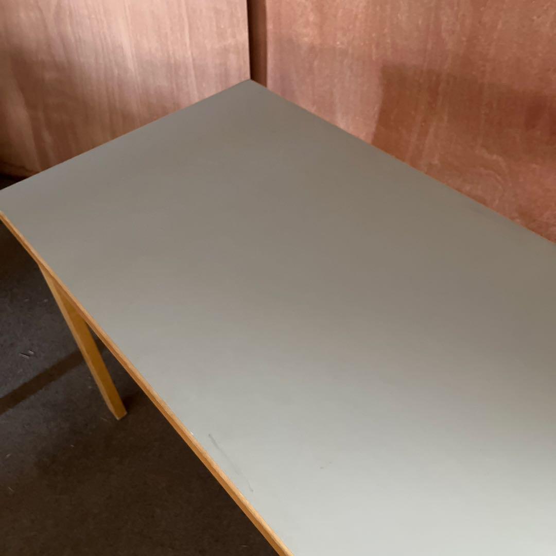 Alvar Aalto. アアルト　テーブル