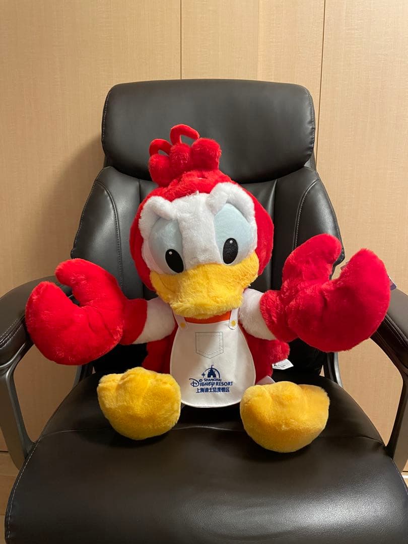 上海ディズニーランド　蟹座　ドナルド　ビッグサイズ　ぬいぐるみ