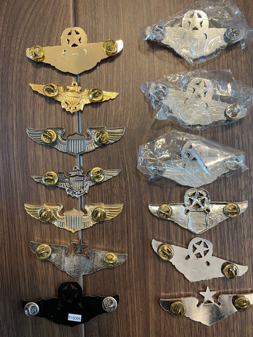 自衛隊　特攻隊　ピンバッジ　徽章　各種58点