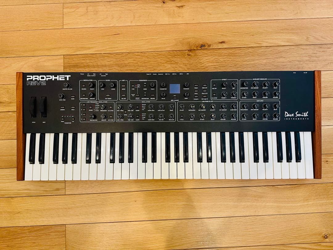 Dave Smith Instruments PROPHET REV2 8ボイス