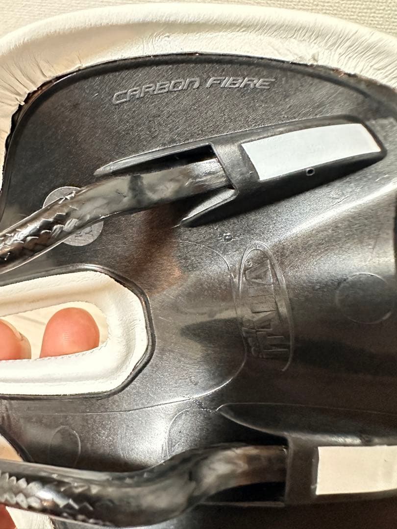 Selle Italia SLR Carbon サドル 142mm