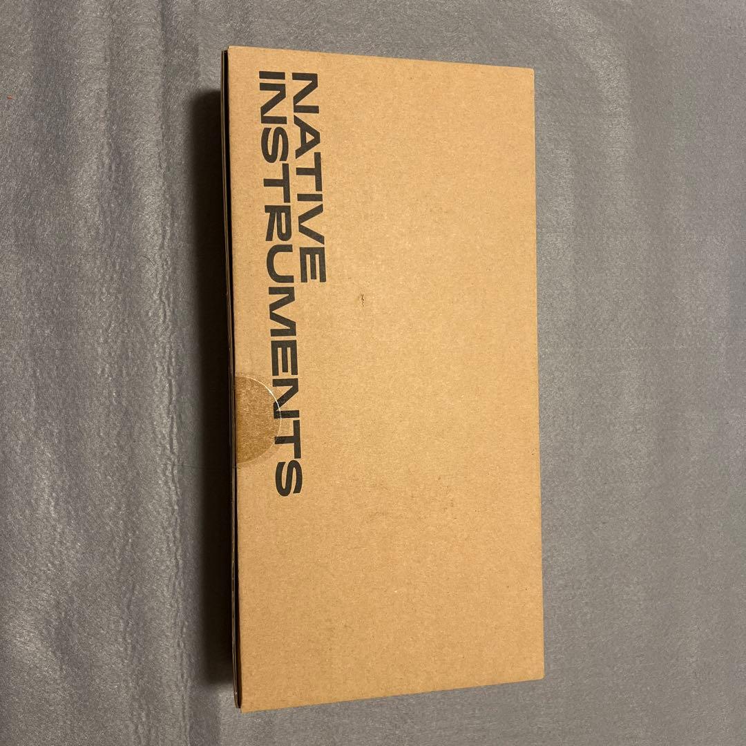 DJ機材 Native Instruments TRAKTOR Z1 MK2