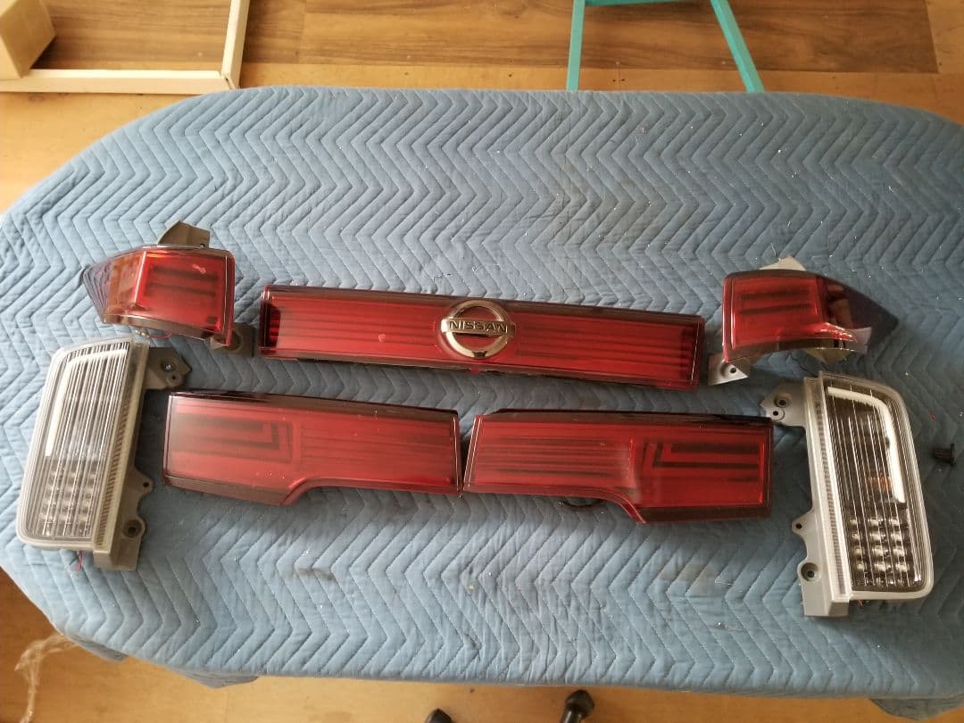 E52 エルグランド ワンオフLEDテールセット