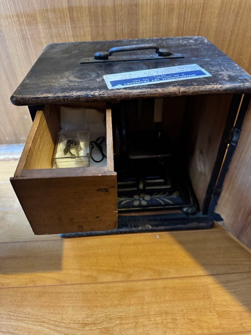 t*c様 ヴィンテージ ミシン 装飾的花模様