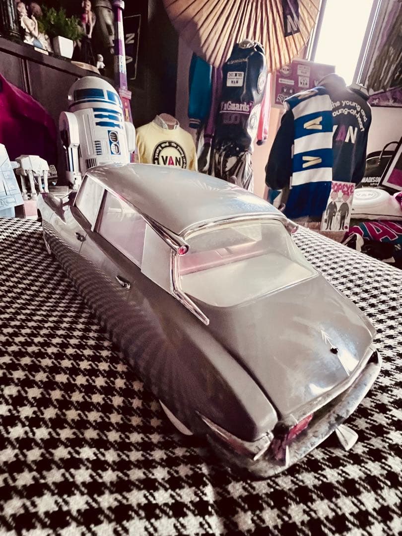 シトロエンDS19 ディスプレイモデル1/12サイズ、かなり大きいused