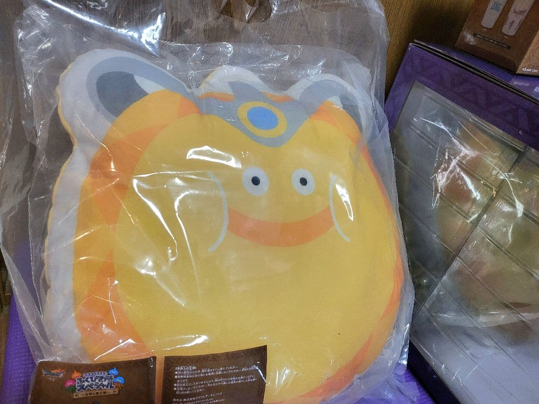 【一番くじ - ラストワン + A・B・D・E 賞 + おまけ】新品・未開封 !