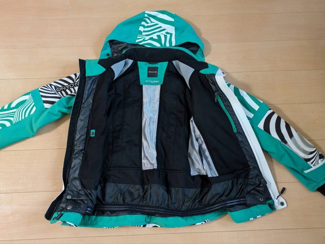 オンヨネ スキーウェア上下Ｓ ゼブラ柄 グリーン