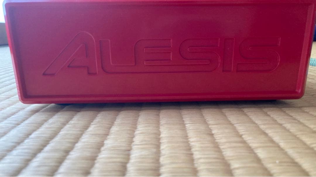 ALESIS MICRON シンセサイザー　廃盤品