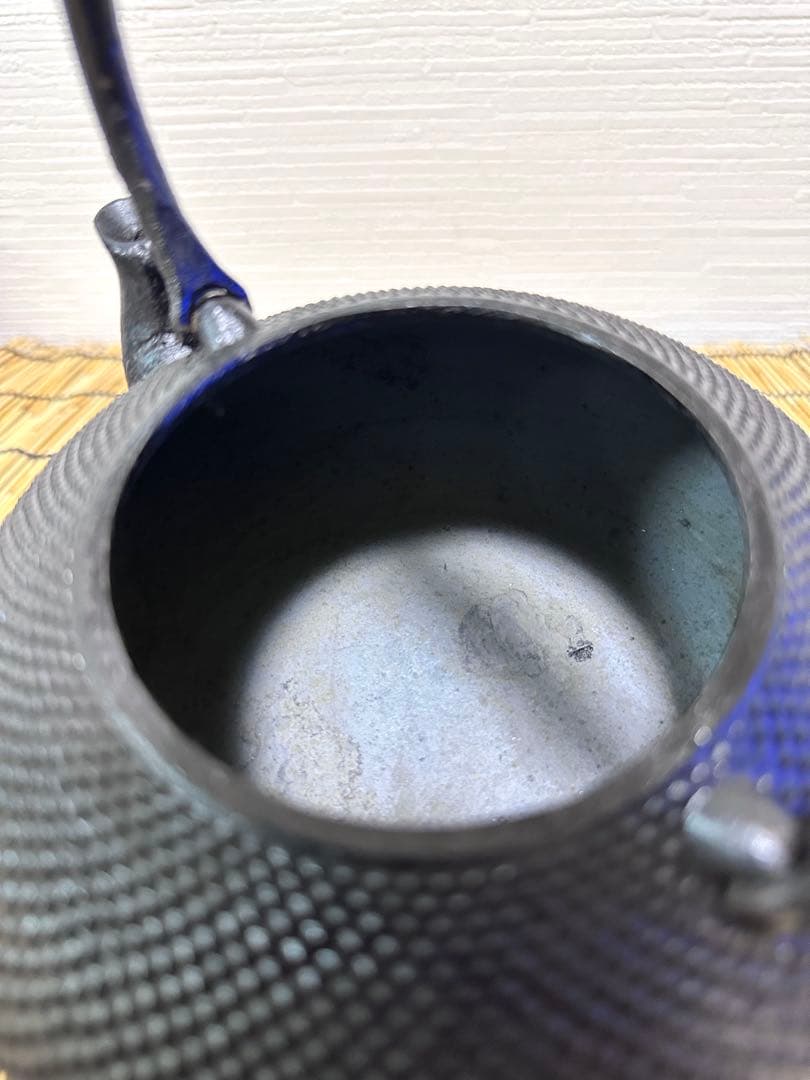 未使用品　南部照光堂造　鍛治打鉉　１０型アラレ　南部鉄瓶　ななここ様　売約済み