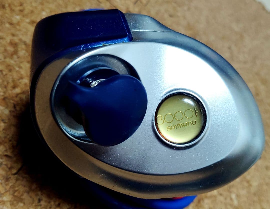 シマノ 電動リール 電動丸 3000H 新品並みの超超超美品です。