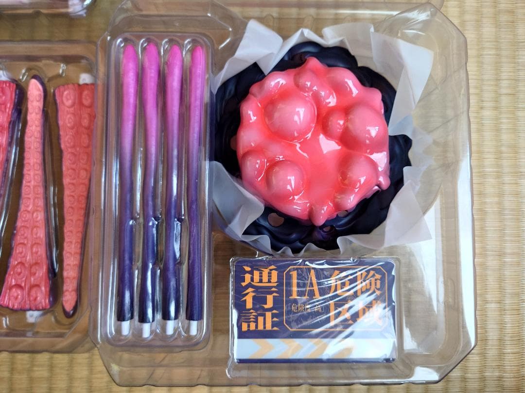 UBC-404幼体Ver＆UBC-404成体Verセット　触手台座【中古】