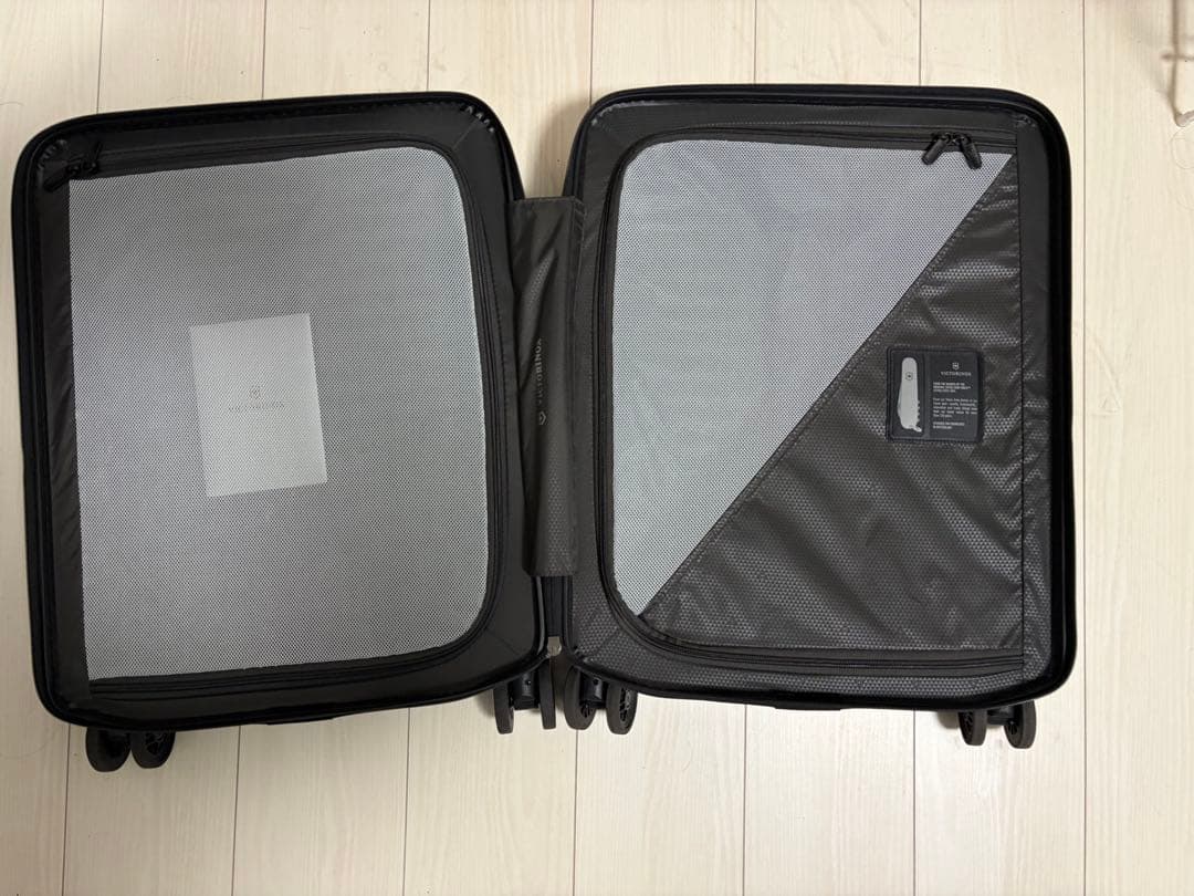 【VICTORINOX/ビクトリノックス エアロック】機内持ち込みスーツケース