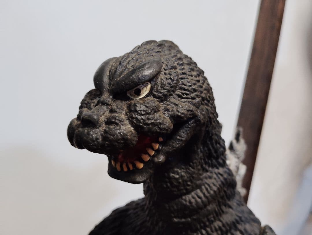 ゴジラ フィギュア