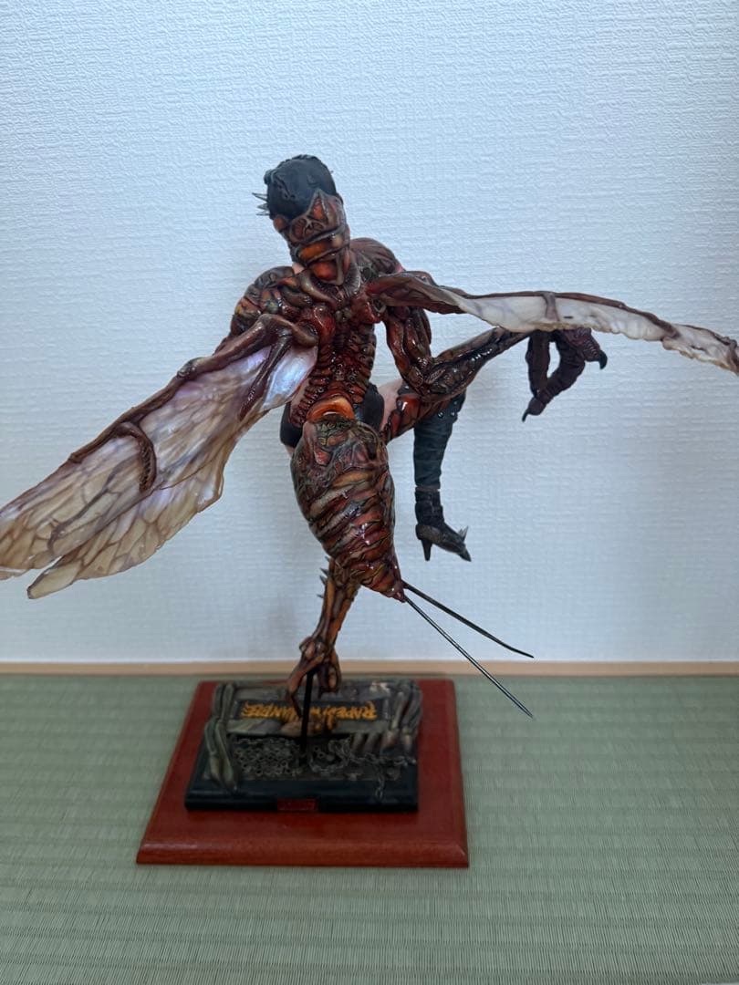 フィギュア Raped!! Woman Beeフューチャーモデルズ 完成品