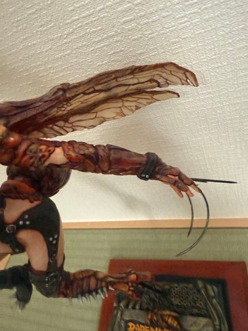 フィギュア Raped!! Woman Beeフューチャーモデルズ 完成品