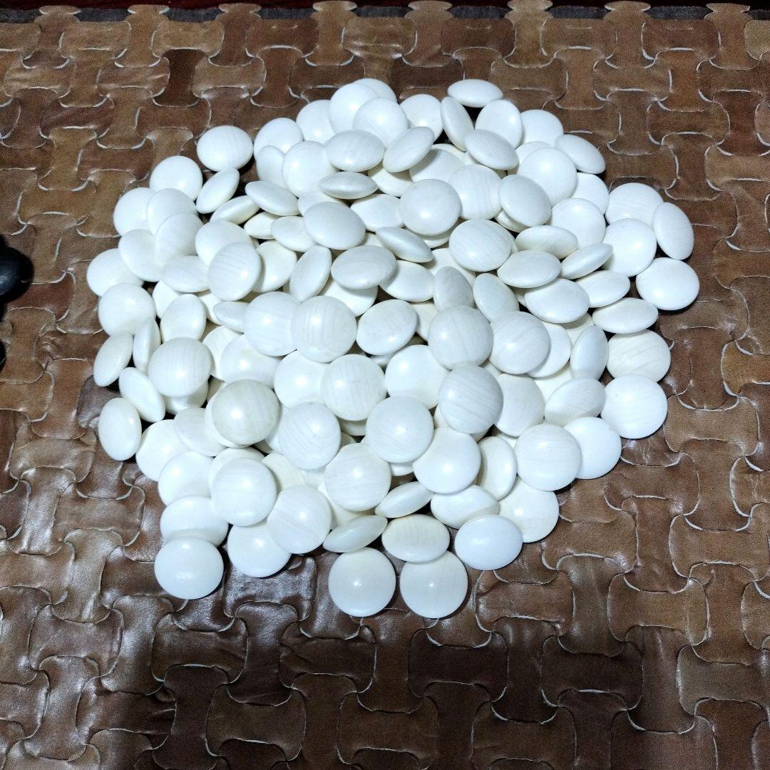 蛤碁石　那智黒石 34号