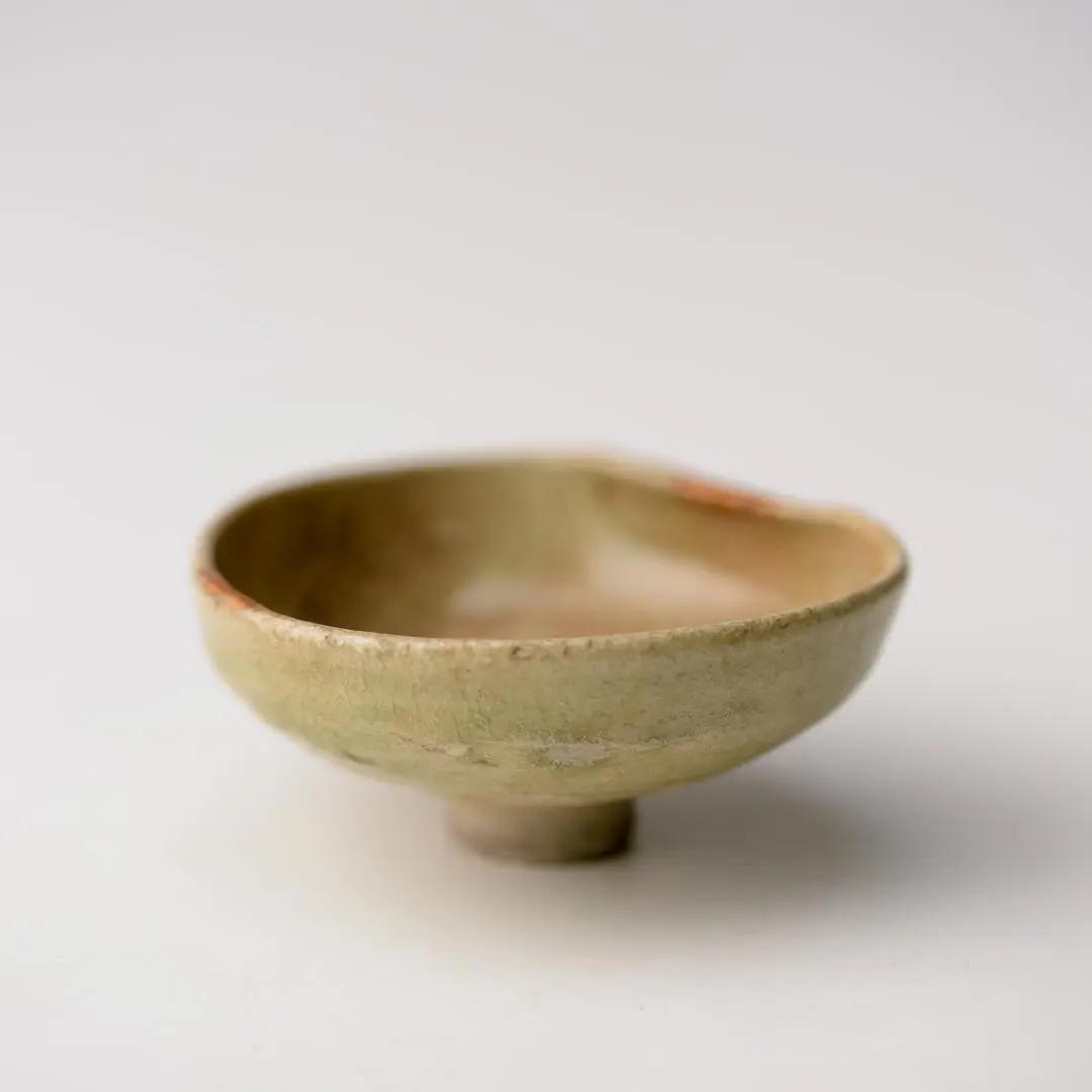 ◆137◆　江戸時代　古黄瀬戸盃　骨董品　発掘品　ぐい吞み ,希少