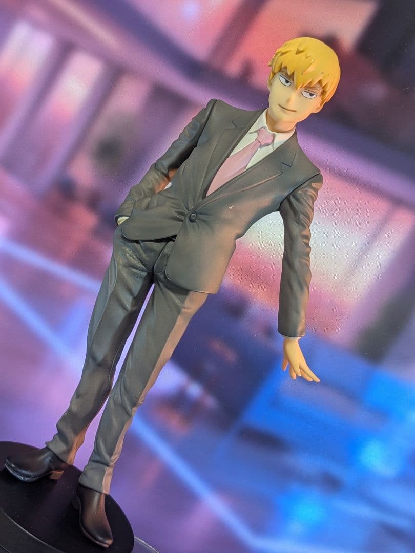 霊幻新隆 フィギュア モブサイコ100 ユニオンクリエイティブ