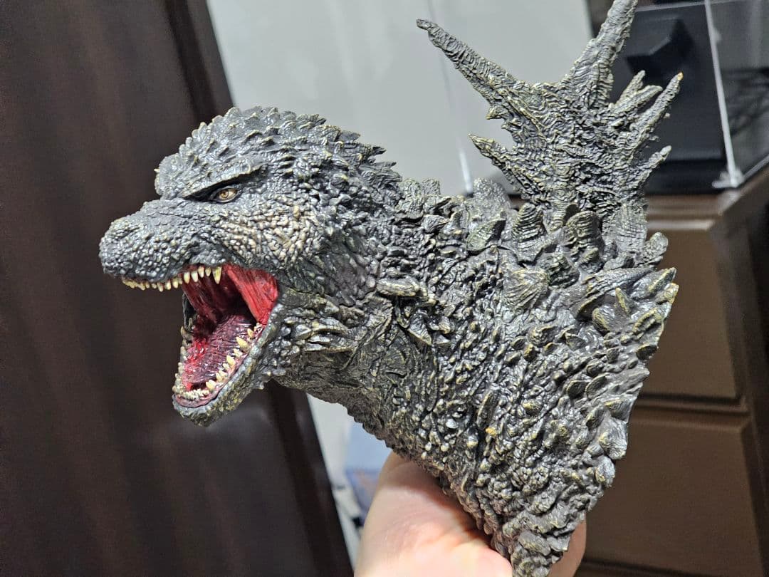 バンダイ ゴジラ (2023) 怪獣咆哮 フィギュア