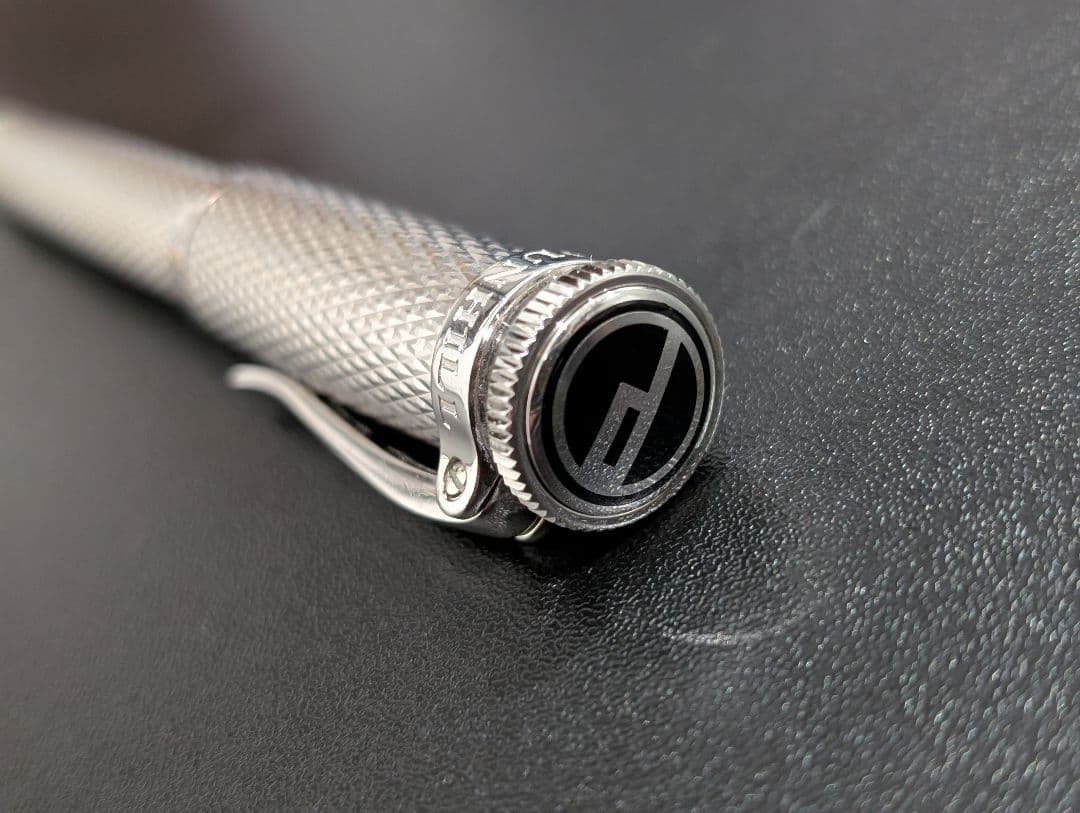 究極価格　定価8万　dunhill　センチェリーマン　高級　ボールペン　ダンヒル