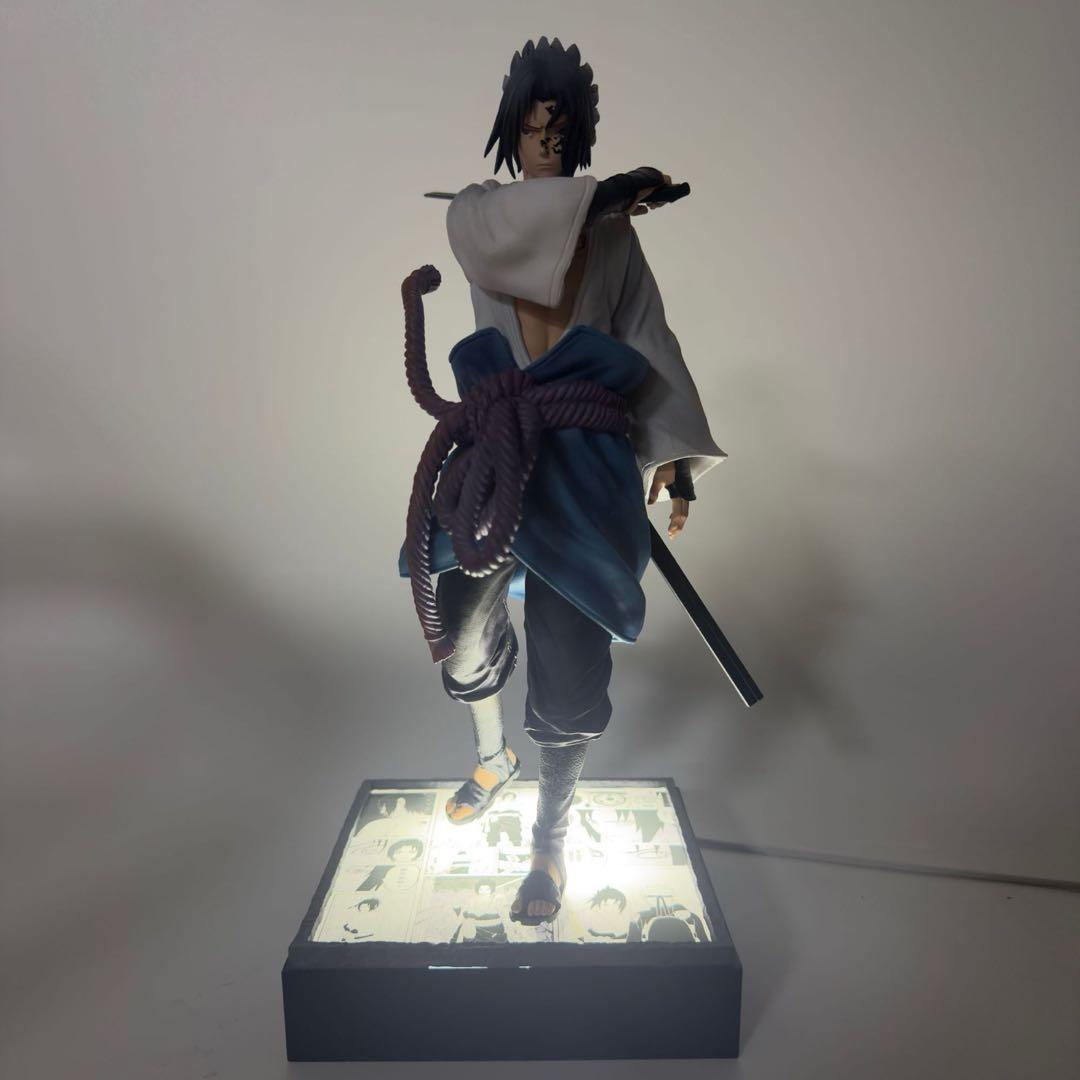 NARUTO ナルト　うちはサスケ　高さ35cm 海外フィギュア