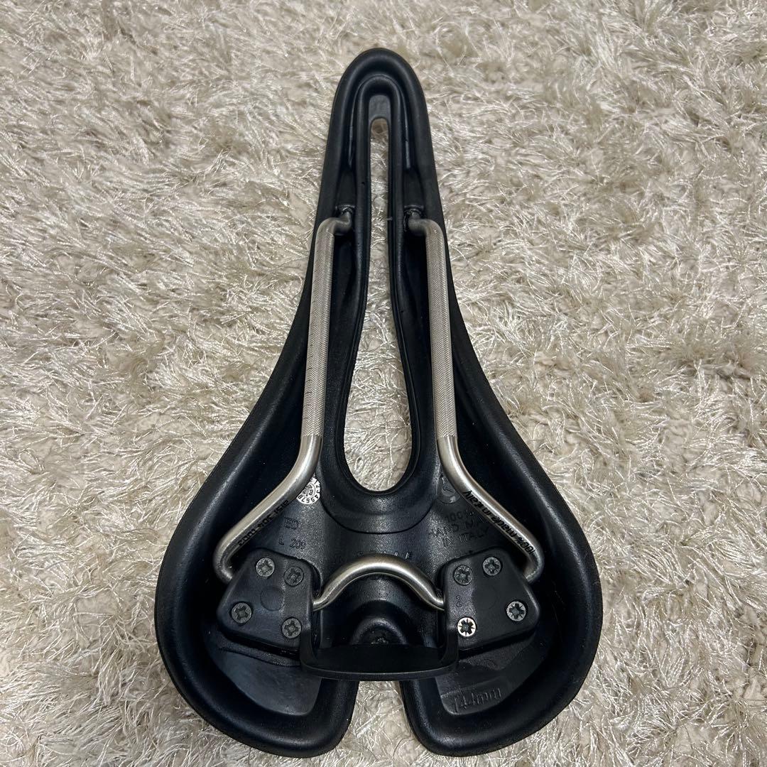 極美品！　SELLE SMP HELL サドル
