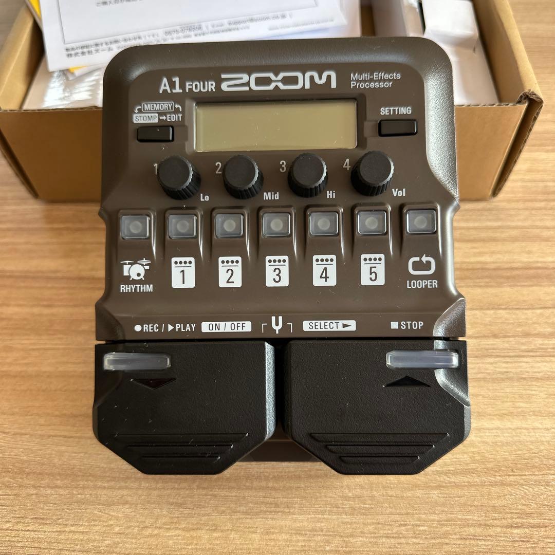 ZOOM A1 FOUR マルチエフェクター