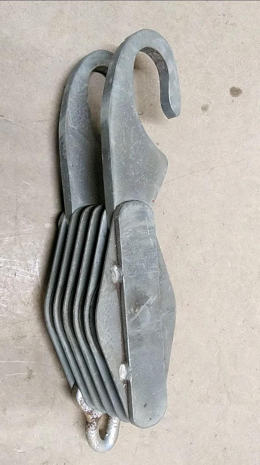 滑車　吊り具　ホイスト　ウィンチ　工場